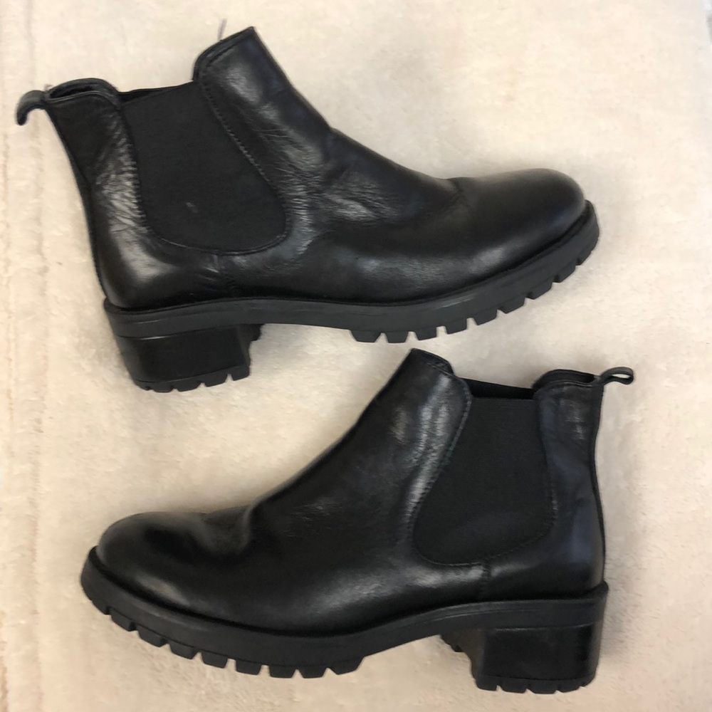 Chelsea Boots